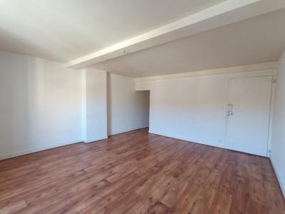 Location Appartement 2 pièces REVEL 31250