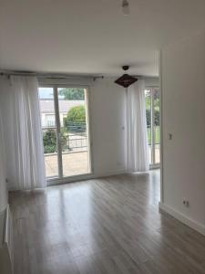 photo For rent Apartment LAMORLAYE 60
