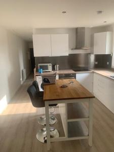 photo For rent Apartment LAMORLAYE 60