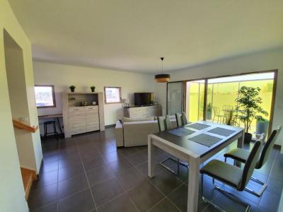 photo For rent Apartment BORDEAUX 33