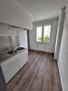 Location Appartement 4 pièces ORANGE 84100