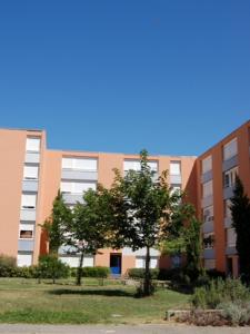 Location Appartement 4 pièces VALREAS 84600