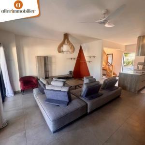 For rent House SAINT-PIERRE 