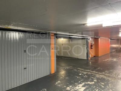 photo For rent Parking LYON-6EME-ARRONDISSEMENT 69