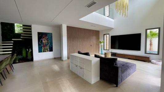 For sale House BESSAN QUARTIER RSIDENTIEL PRIS