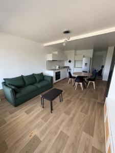 Vente Appartement 3 pièces LYON-9EME-ARRONDISSEMENT 69009