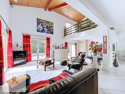 Vente Maison 9 pièces LAROQUE-TIMBAUT 47340