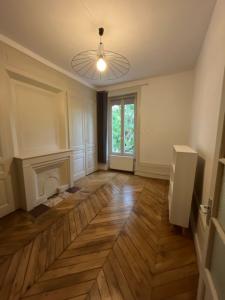 photo For rent Apartment LYON-3EME-ARRONDISSEMENT 69