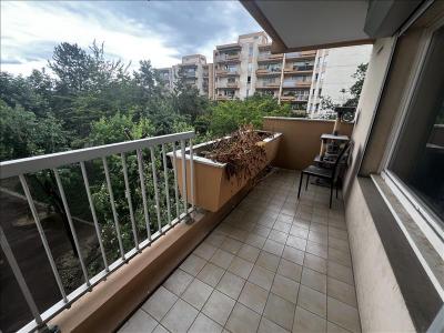 photo For rent Apartment LYON-8EME-ARRONDISSEMENT 69