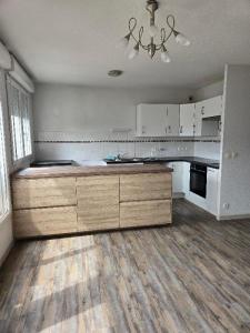 photo For rent Apartment ARES 33