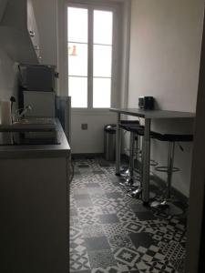 photo For rent Apartment BORDEAUX 33