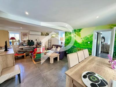 For sale House SAINT-PIERRE-LAVAL 