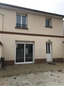 photo For rent House PUISEUX-LE-HAUBERGER 60