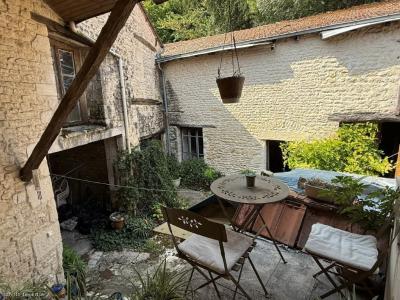 Vente Maison 9 pices RUFFEC 16700