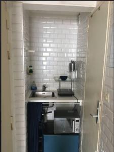 photo For rent Apartment PARIS-10EME-ARRONDISSEMENT 75