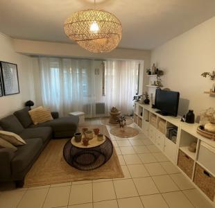 photo For rent Apartment BORDEAUX 33