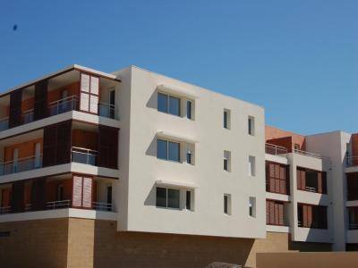 photo For rent Apartment ENTRAIGUES-SUR-LA-SORGUE 84