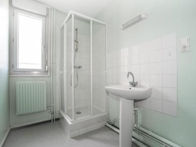 For rent Apartment MONTCENIS 