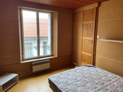 photo For rent Apartment CHATEAU-THIERRY 02