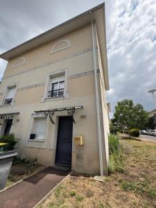 Location Maison 4 pièces HAILLAN 33185