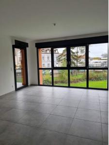 photo For rent Apartment UCKANGE 57