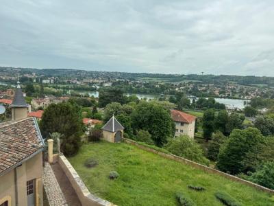 Location Appartement 3 pices ALBIGNY-SUR-SAONE 69250