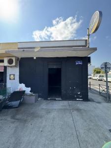 photo For rent Commercial office PORT 974