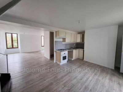 For rent Apartment NEUVIC 