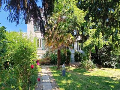 For sale House NEUILLY-PLAISANCE  93