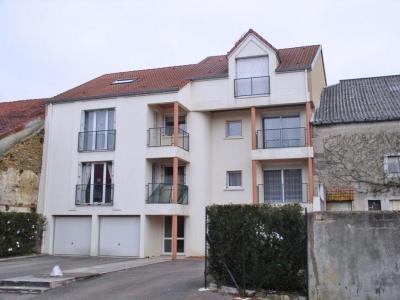 For rent Apartment IS-EN-BASSIGNY  52