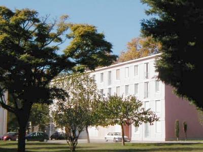 Location Appartement 4 pices LAPALUD 84840
