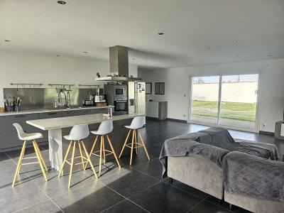 For sale House MONTROND-LES-BAINS 