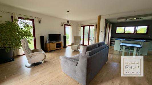 For sale House RIVIERE-DE-CORPS 