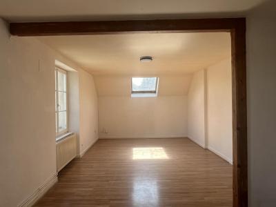 Location Appartement SECENANS  70