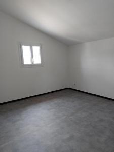 photo For rent Apartment CARPENTRAS 84