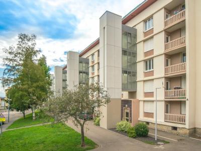 photo For rent Apartment CHAUFFAILLES 71