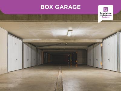 photo For rent Parking AMIENS 80