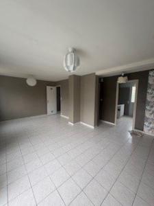 photo For rent Apartment TASSIN-LA-DEMI-LUNE 69