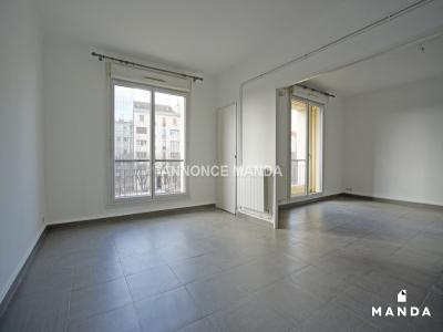 photo For rent Apartment MARSEILLE-8EME-ARRONDISSEMENT 13