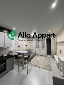 photo For rent Apartment LYON-7EME-ARRONDISSEMENT 69