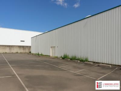 photo For rent Commerce SAINT-GREGOIRE 35
