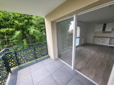 photo For rent Apartment JASSANS-RIOTTIER 01