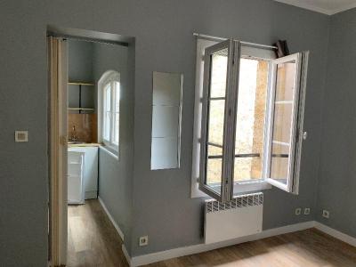 photo For rent Apartment BORDEAUX 33