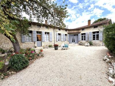 Vente Maison 5 pices SALLES-DE-VILLEFAGNAN 16700