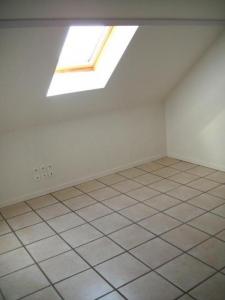 For rent Apartment SAINT-JUST-EN-CHAUSSEE