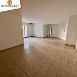 For rent Apartment SAINTE-CLOTILDE 