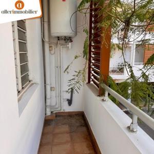 For rent Apartment SAINTE-CLOTILDE 