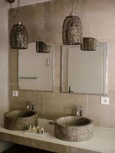 photo For sale Prestigious house VENASQUE 84