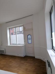 Location Appartement 4 pices BORDEAUX 33000