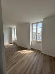 photo For rent Apartment SALIES-DE-BEARN 64